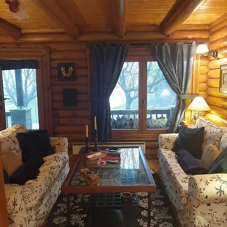 Mouses Lydia παρνασσού シャレー *