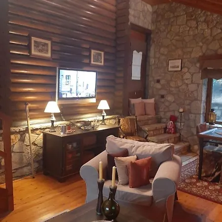 Domek alpejski Mouses Lydia παρνασσού Eptálofos