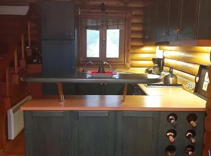 Mouses Lydia παρνασσού * Eptálofos